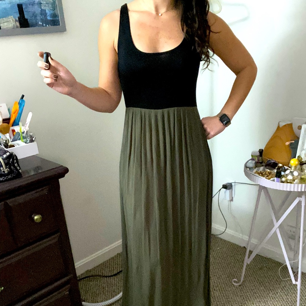 Light flowy maxi dress from Loft Factory
